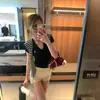 Conjunto de Dos Piezas de Verano con Top de Punto Bordado Femenino de Manga Corta con Cuello en V y Hombros Rayados