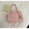 2026 Verão Novo Doce Flor Rosa Bolsa de Noite Bolsa de Mão para Banquete Vestido de Noite Cheongsam Bolsa Artística de Ombro sob o Braço