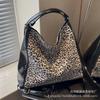Bolsa Grande de Estampa de Leopardo de Grande Capacidade para Mulheres 2026 Nova Bolsa de Ombro de Grande Capacidade para o Dia a Dia Bolsa Tote de Mão/Ombro Duplo/Transversal