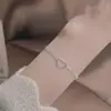 Novo Bracelete de Amor em Formato de Coração Feminino Design de Nicho Luxo Leve Simples Versátil Bracelete de Contas Exquisito Bracelete para Estudante