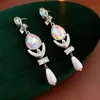 Pendientes de Borla de Perla con Diamante Incrustado de Aguja Plateada Estilo Palacio de Lujo Accesible Pendientes Exagerados Pendientes Elegantes de Gama Alta de Nicho