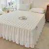 2024 Nueva Falda de Cama Estilo Princesa Pieza Única Colcha Acolchada Engrosada Cubierta Antipolvo Juego de Tres Piezas Cubierta de Falda de Cama con Encaje