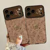 Adecuado para funda de teléfono Apple 17pm, iPhone 15 silicona, 16 camelia tridimensional retro, 14 con cordón, 18 anticaídas