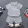 Novo Conjunto de Manga Curta para Crianças Moda Masculina Conjunto de Shorts Verão Feminino Casual Roupa Esportiva Camisa Polo Roupas Infantis