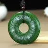 Atacado de fábrica imitação de jade Hetian padrão antigo fivela de segurança pingente material da Mongólia Exterior padrão de dragão verde espinafre Anel plano de jade