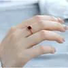 Anillo de Rubí de Imitación Luochen, Cuadrado Ajustable, Gama Alta, Lujo Accesible, Nicho, Anillo Pulsera Versátil y Exquisito
