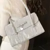 Nova Bolsa de Ombro Feminina Primavera 2026 Estilo Puro Bolsa de Axila Bolsa de Mão Tendência Fresca Pequena Bolsa Quadrada para Mulheres