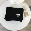 Bufanda cálida de otoño e invierno Dongdaemun Corea del Sur Bufanda tejida dulce japonesa etiqueta de tela para mujer Bufanda de lana lisa combinable