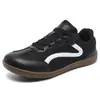 Sapatos masculinos de tamanho grande para comércio exterior, Tênis de treino alemão Temu, Tênis esportivos casuais de couro para outono, bico largo, para corrida barefoot