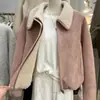 Chaqueta de ante sintético tipo borrego de alta gama estilo europeo, nueva colección de invierno 2026, chaqueta gruesa de mezcla de cuero y piel