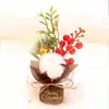Decoración de Regalo de Navidad Personalizada al por Mayor Accesorios para Cajas de Regalo Regalos Pequeños Plantas Piñas Frijoles Rojos Ramas de Pino Arreglos Florales Artificiales