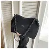 Bolso Retro de Gran Capacidad para Mujer 2025 Otoño e Invierno Nuevo Bolso de Hombro Único Bolso de Axila Superficie Suave Simple Bolso de Cadena Almohada para Viajero