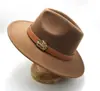 Chapéus de Lã Retrô Europeus e Americanos Outono e Inverno para Homens e Mulheres, Chapéus Jazz, Modernos e Versáteis, Personalizáveis com Logos dos Clientes