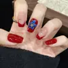 Unhas Vermelhas Quadradas Usáveis Estilo Francês com Flores Azuis de Resina 3D e Enfeites de Contas de Aço, Adesivos de Unhas Postiças Removíveis