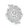 Transmisión en Vivo Venta Caliente Anillo de Mariposa Huevo de Paloma Cortado Flor de Hielo Piedra Preciosa Colorida para Mujeres, Anillo con Forma de Huevo de Diamante de Alto Carbono Súper Brillante, Venta al por Mayor de Una Pieza