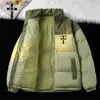 Ropa de Algodón Cálida a Prueba de Viento de Venta Caliente Transfronteriza para Hombre Otoño e Invierno Nueva Ropa de Algodón con Corduroy y Combinación de Colores Cuello Alto Ropa para Pareja