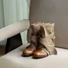 Primeiro Encontro Ji Retro 2026 Outono/Inverno Novo Estilo Botas Femininas de Cano Curto Bico Redondo Lona com Cadarço Fundo Plano Botas da Moda Maillard