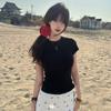 Camiseta Feminina de Verão Estilo Coreano Branca Ombro Gola Redonda Manga Curta Roupa Externa Ajustada Emagrecimento Casual Justa Base Fina