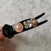 Presilha de Cabelo Simples para Nuca Flor de Pérola Pinça Bola de Cabeça Pinça de Cabelo Feminina com Flor