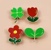 Linda Insignia Metálica de Flor Roja Pequeña para Ropa de Niñas, Accesorio para Mochila, Adorno de Forma Vegetal de Nicho, Broche