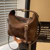 Nova bolsa de estilo para mulheres 2023 popular de alta qualidade outono e inverno retro all-match ombro messenger bag fosco bolsa pequena portátil