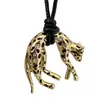 Colar com Pingente de Leopardo Estilo Old Money Pingente Longo Simples Corrente Versátil para Suéter Corrente de Clavícula da Moda para Mulheres