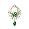 Broche de Gota de Agua Verde con Borla de Temperamento Pin de Flor Hueca de Regalo de Alta Gama Accesorios de Pin para Solapa de Corsage Ins de Nicho