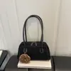Bolsa de Ombro Grande Capacidade Retro de Alto Valor Estilo Coreano 2026 Nova Moda Bolsa Almofada Nicho para Deslocamento Ombro Único Feminina