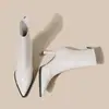 Botas Curtas de Salto Fino e Alto com Forro de Lã Moda Feminina 2025 Novas Botas Outono e Inverno Bico Fino Elásticas Slim para Mulheres