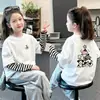 Camiseta de manga larga para niña, colección primavera/otoño 2026, capa base de algodón puro, top elegante para bebés y niños mayores, diseño de imitación de dos piezas