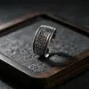 Anillo abierto de plata de ley s925 con textura geométrica vintage, moderno y versátil, joyería de anillo de diseño único para mujer