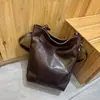 Bolsa Fashion Versátil de Couro Bovino Tanning Vegetal Personalizada de Fábrica Bolsa Saco de Couro Genuíno Bolsa de Ombro Transversal Grande Capacidade Retro Feminina