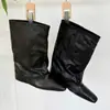 ¡En stock, se envía al instante! Bota de Moda Retro Cuadrada con Tacón Oculto, Holgada y Plisada, de Caña Media, Mismo Estilo que la Mamá Uva
