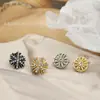 Venta al por mayor Diseño Nicho Forma de Copo de Nieve con Botones Metálicos de Diamante Hebilla para Camisa Top de Punto para Mujer Manga Cuello Botón Pequeño