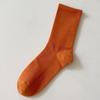 Medias hasta la pantorrilla para niños estilo japonés coloridas modernas primavera, verano y otoño delgadas de algodón peinado calcetines deportivos para las cuatro estaciones