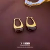 Pendientes de Aguja de Plata Estilo Retro de Hong Kong de Alta Gama Color Maillard Pendientes de Mujer para el Trabajo Estilo Artístico Elegantes de Lujo Ligero