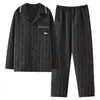 Pijama Sandwich de Algodón para Hombre en Otoño e Invierno Algodón Puro Manga Larga Acolchado Delgado de Algodón Talla Grande Cárdigan Se Puede Usar Fuera Ropa de Casa