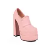 Sapatos de Comércio Exterior de Tamanho Médio Salto Alto 43 Plataforma d'Água Tamanho 32 Sapatos de Palco Camada Dupla Grossa Bico Quadrado Sapatos Individuais Novos Branco Feminino