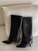 Botas de Talla Grande de Comercio Exterior para Mujer 2025 Otoño e Invierno Nuevas Color Puro Tacón Exterior Punta Fina Botas de Moda para Usar por Fuera
