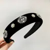 Diadema de Terciopelo Negro con Brillantes Pedrería y Perlas, Accesorio de Cabello de Lujo de Gama Alta con un Toque Sofisticado