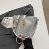 Bolsa Pequena de Verão para Mulheres Pedido Estrangeiro 2026 Nova Bolsa Versátil de Ombro Transversal Estilo Coreano Bolsa de Mão com Toque de Luxo Bolsa Saco