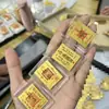 Jiu Fengxiang Oro Puro 999 0.1g Princesa, Por Favor Trae Riqueza, Buena Fortuna Continuamente, Dios de la Riqueza Pareja de Oro Pegatinas para Teléfono Móvil para el Año Nuevo