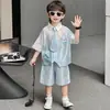 Conjunto de Três Peças de Verão Azul Gelo Nobre para Meninos Estilo Coreano Roupa da Moda com Manga Curta para Meninos Jovens