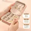 Caja de Joyería Minimalista de Cuero con Tapa, Caja Organizadora para Pendientes, Aretes, Collares, Caja de Almacenamiento de Video de Gran Capacidad