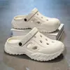 Nuevos zuecos de verano para exteriores con una sensación cómoda, zapatos de playa versátiles de color liso para hombre, antideslizantes y resistentes al desgaste, sandalias de doble uso