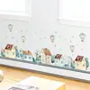 Vila de Conto de Fadas Desenho Animado Balão de Ar Quente Adesivos de Parede Autoadesivos Decoração para Quarto Infantil Jardim de Infância Adesivos Br66354