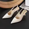 Sandálias Peep-Toe de Couro Patentado Francês Estilo Novo Primavera/Verão 2026 Salto Fino Versátil Bico Fino Tira no Tornozelo Transfronteiriço