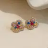 Pendientes de Plata Chapada en Oro Real de 14k con Aguja de Plata Flor de Trébol de la Suerte Stud Versátiles Pendientes de Personalidad Lujo Ligero Sensación de Gama Alta Joyería para Orejas