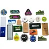 Etiquetas de papel kraft especiales personalizadas, tarjetas de colores dobladas para ropa y bolsos, etiquetas de embalaje personalizadas para juguetes electrónicos y digitales