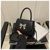 Bolso de mano estilo ballet para mujer, nuevo, 2023, bonito y moderno, pequeño, cuadrado, combinable, informal, bandolera de hombro.